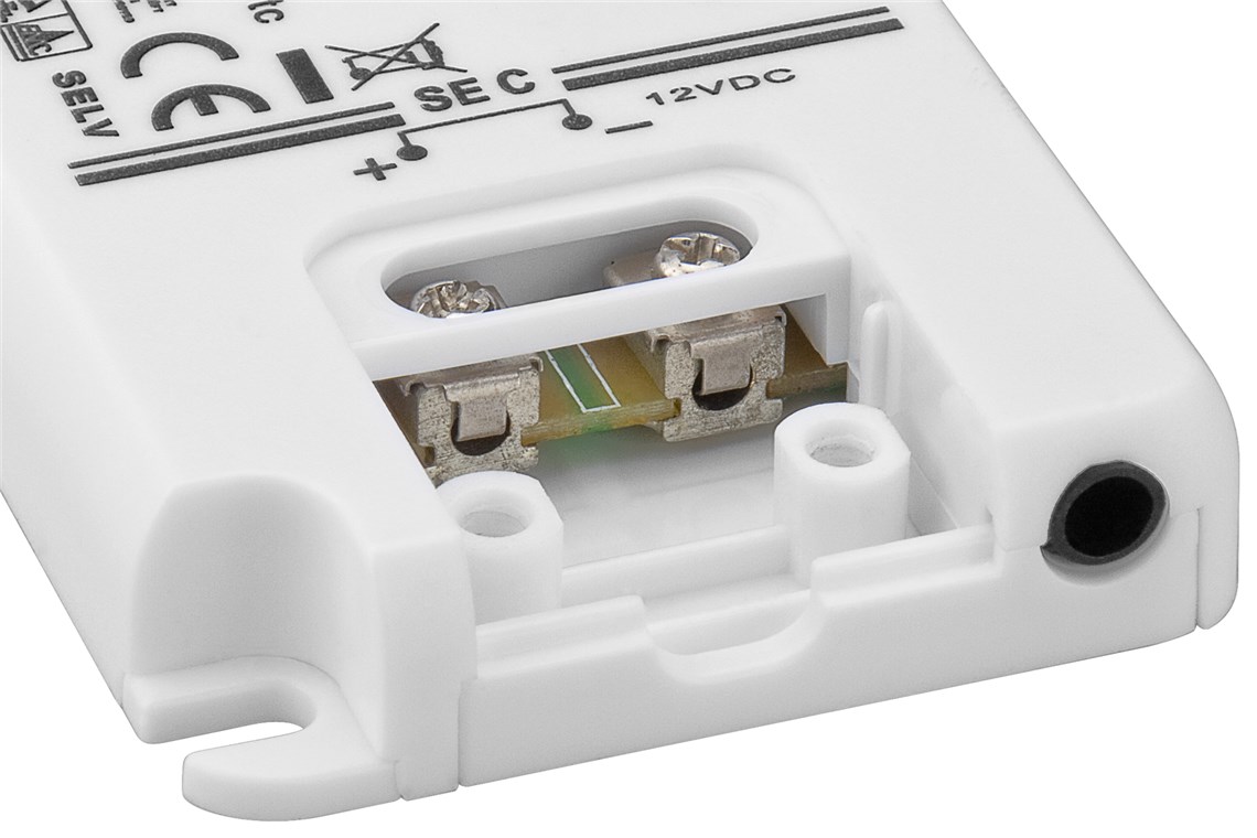 LED-Trafo 12 V/6 W - 12 V DC für LEDs bis 6 W Gesamtlast LED-Trafo 12 V/6 W - 12 V DC für LEDs bis 6 W Gesamtlast
