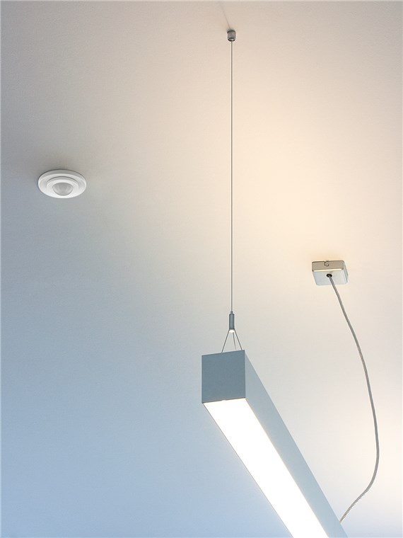 Infrarot-Bewegungsmelder - zur Unterputz-Deckenmontage, 360° Erfassung, 8 m Reichweite, für innen (IP20), LED geeignet Infrarot-Bewegungsmelder - zur Unterputz-Deckenmontage, 360° Erfassung, 8 m Reichweite, für innen (IP20), LED geeignet