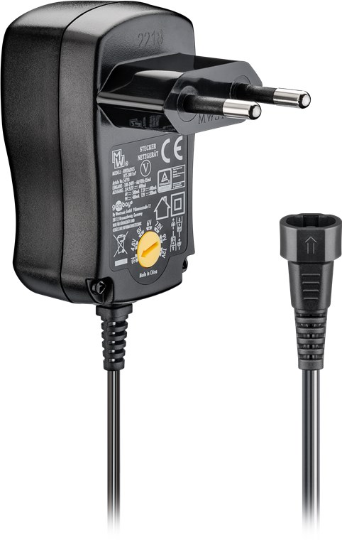 3 V - 12 V Universal-Netzteil - Ausgang, max. Stromstärke (DC) 0.6 A - inkl. 6 DC-Adapter - max. 7,2 W und 0,6 A 3 V - 12 V Universal-Netzteil - Ausgang, max. Stromstärke (DC) 0.6 A - inkl. 6 DC-Adapter - max. 7,2 W und 0,6 A