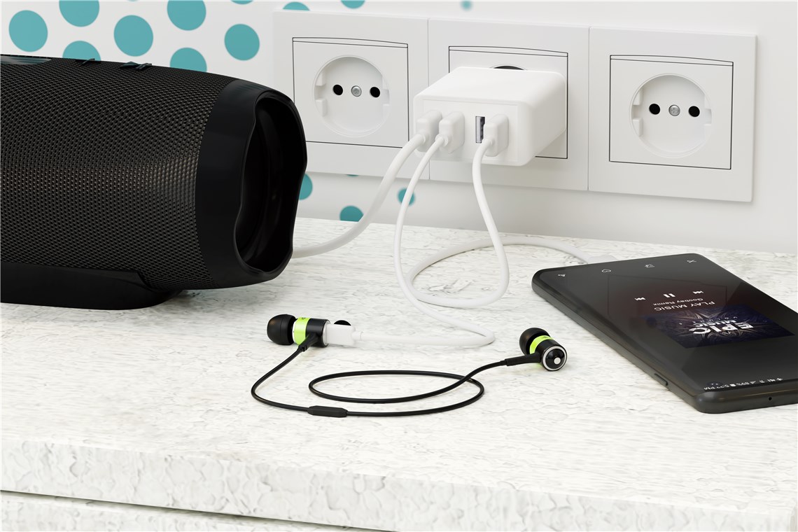 4-fach USB-Ladegerät (30 W), Weiß - Mehrfach-USB-Netzteil zum gleichzeitigen Aufladen von bis zu 4 Geräten 4-fach USB-Ladegerät (30 W), Weiß - Mehrfach-USB-Netzteil zum gleichzeitigen Aufladen von bis zu 4 Geräten