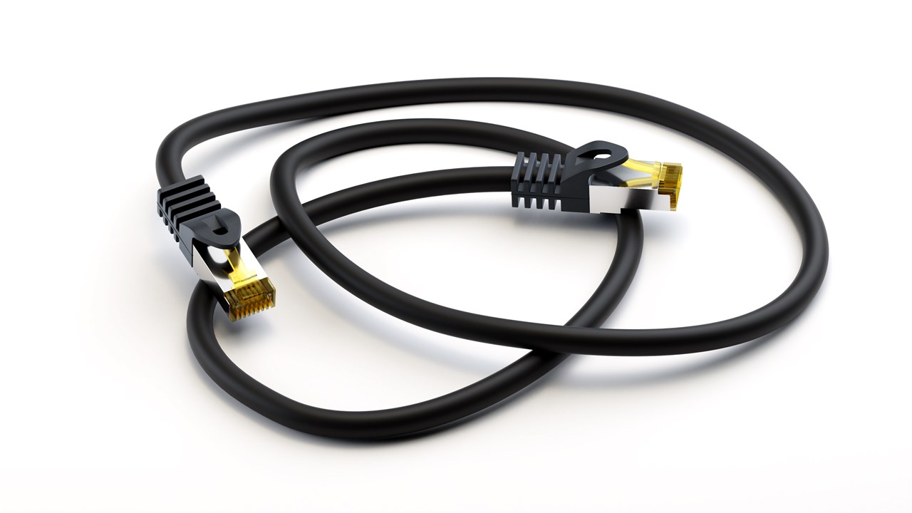 RJ45 Patchkabel CAT 6A S/FTP (PiMF), 500 MHz mit CAT 7 Rohkabel, Schwarz - Kabellänge 2 m - Kupferleiter (CU), halogenfreier Kabelmantel (LSZH)