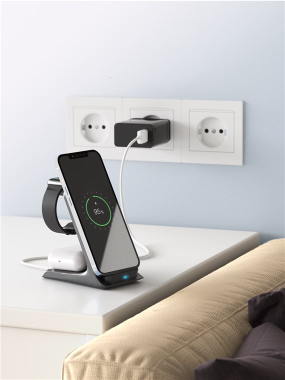 3in1 Kabelloses Ladegerät, Qi-kompatibel, Schwarz - lädt drahtlos bis zu 3 Geräte gleichzeitig 3in1 Kabelloses Ladegerät, Qi-kompatibel, Schwarz - lädt drahtlos bis zu 3 Geräte gleichzeitig